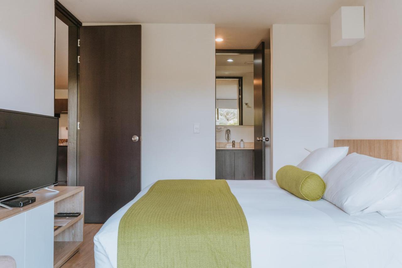Travelers Rio Verde Living Suites Rionegro Exterior photo