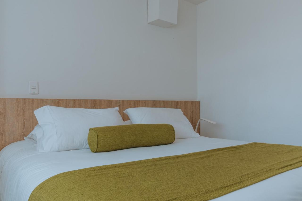 Travelers Rio Verde Living Suites Rionegro Exterior photo